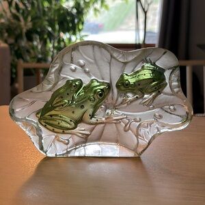 Glass Etched Frog Crystal from The Glass Gallery